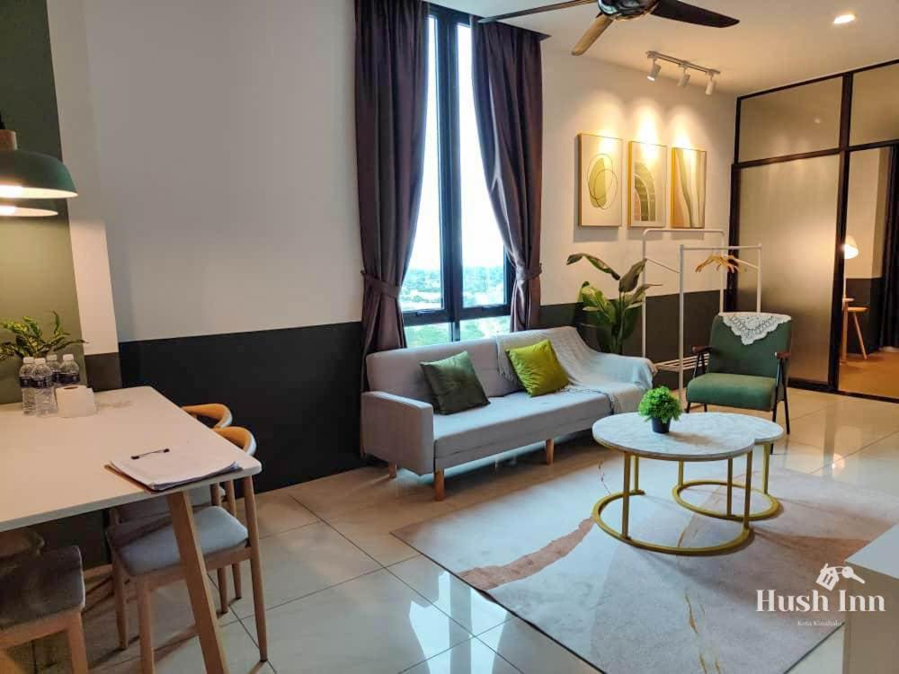Hush Inn At Itcc Manhattan Suites Кота-Кінабалу Екстер'єр фото